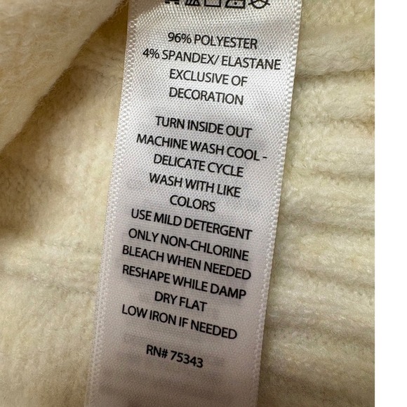 Paris Hilton Women Cardigan Large Cream Cable Knit Gold Button Black Bow NWT - Picture 6 of 6